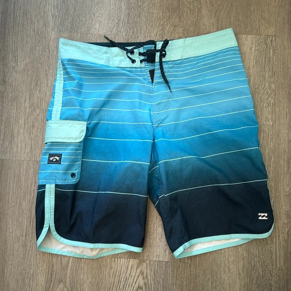 Billabong Recycler Board shorts Blue Stripped Beachy size 30